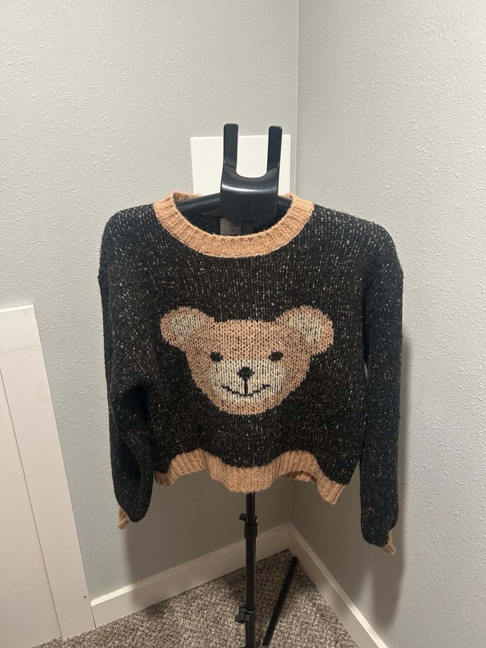 Luna Ivy Teddy Bear Sweater Size S Black Brown Knit Crewneck